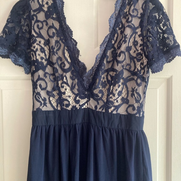 Vintage Winter Gown - Picture 2 of 5